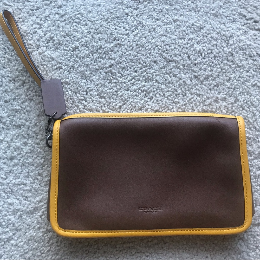 COACH Large Wristlet -Saddle2/Canary NWT